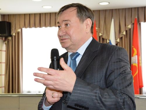 Глава города Ачинска Илай Ахметов прокомментировал информацию о его возможном уходе с поста мэра 