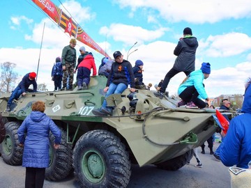 Илай Ахметов: новую традицию участия военной техники в параде Победы в Ачинске планируется продолжить в следующем году 