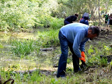 Городские власти выражают благодарность участникам эко-акции «Ачинским рекам – чистые берега»