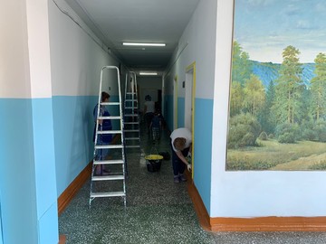Депутатский контроль: Сергей Никитин проверил ремонтные работы в школе №16