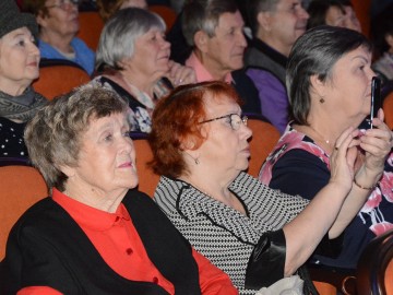 В Ачинске началась череда поздравлений представителей старшего поколения