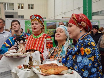 Илай Ахметов: «Проведение столь масштабной ярмарки – это огромный шаг в развитии западной группы городов и районов Красноярского края»